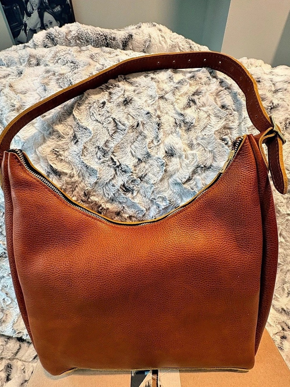 Portland Leather Large Aspen Sienna Leather Shoulder Bag in Brown NWOT